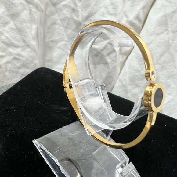 Fashion Jewelry Ladys Roman Bangle Bracelet 7 1/2” Inches With Single Stone. - Picture 7 of 10